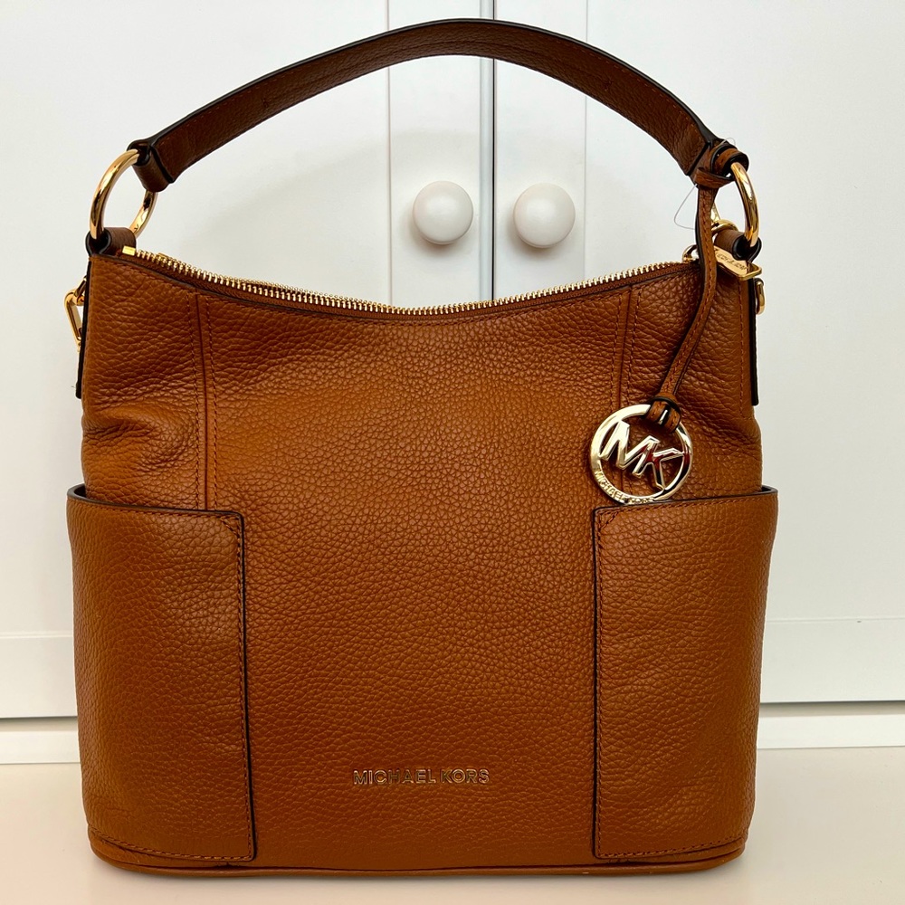 NWT | Michael Kors Signature Anita Convertible Shoulder / Hobo Bag